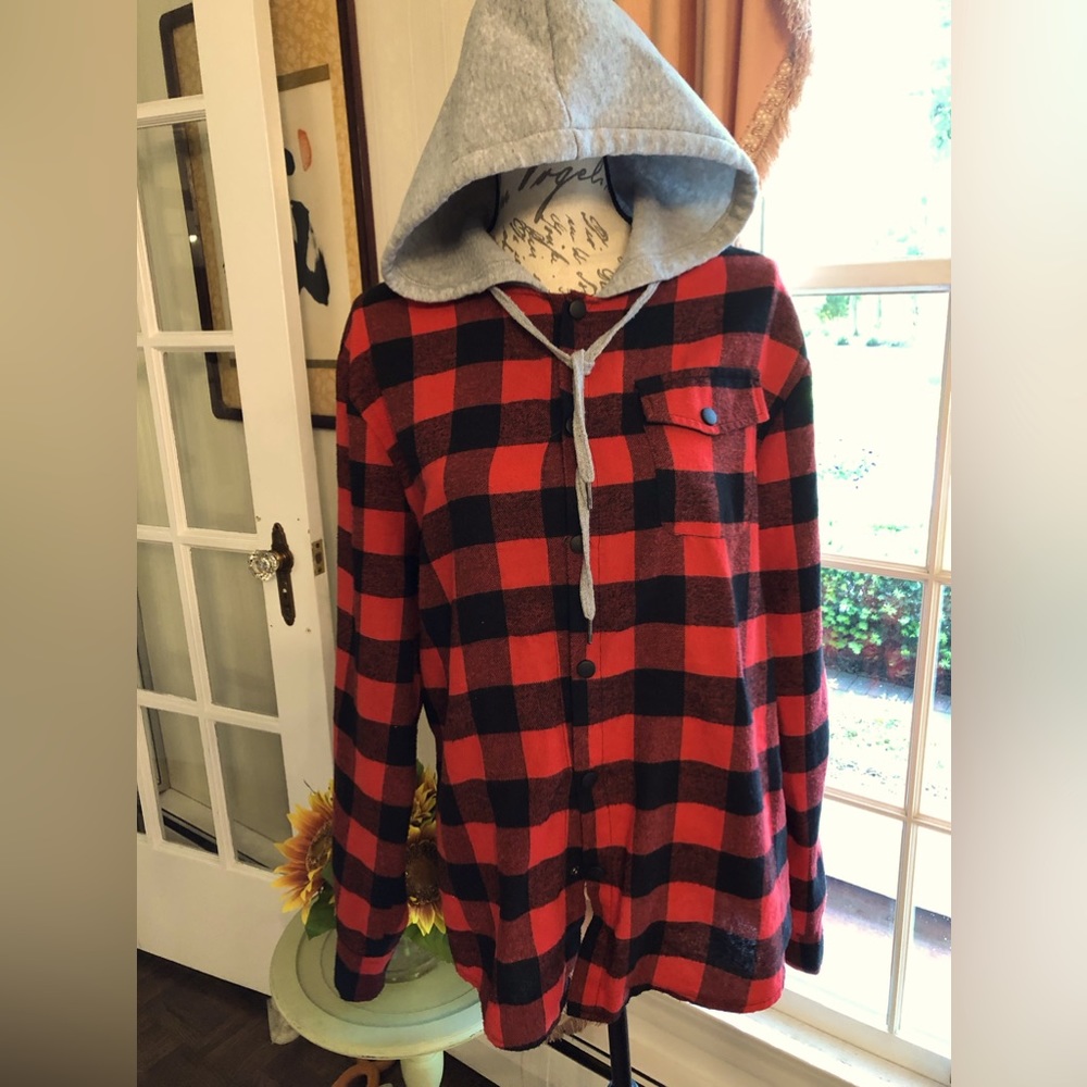 SHEIN MENS HOODED FLANNEL SHIRT